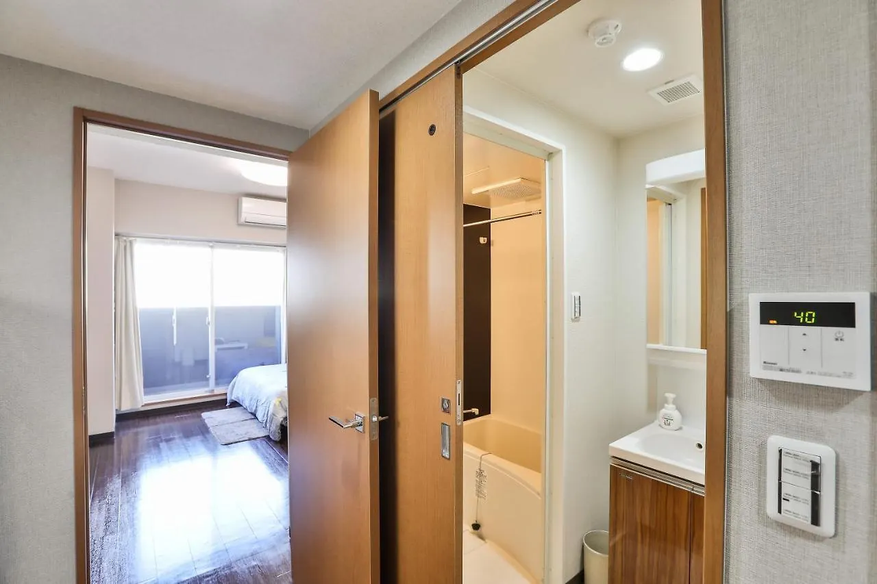Apartment Tc House: Central Namba Oasis near Kuromon Market Osaka Japan