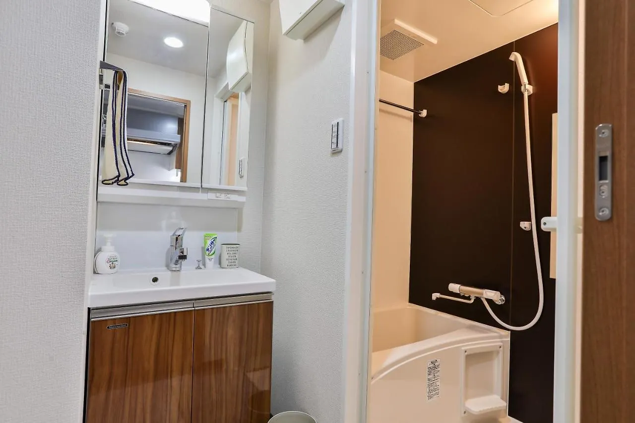 Apartment Tc House: Central Namba Oasis near Kuromon Market Osaka